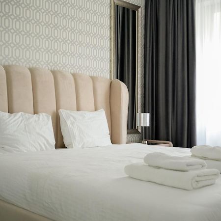 בוקרשט Karol Suites מראה חיצוני תמונה
